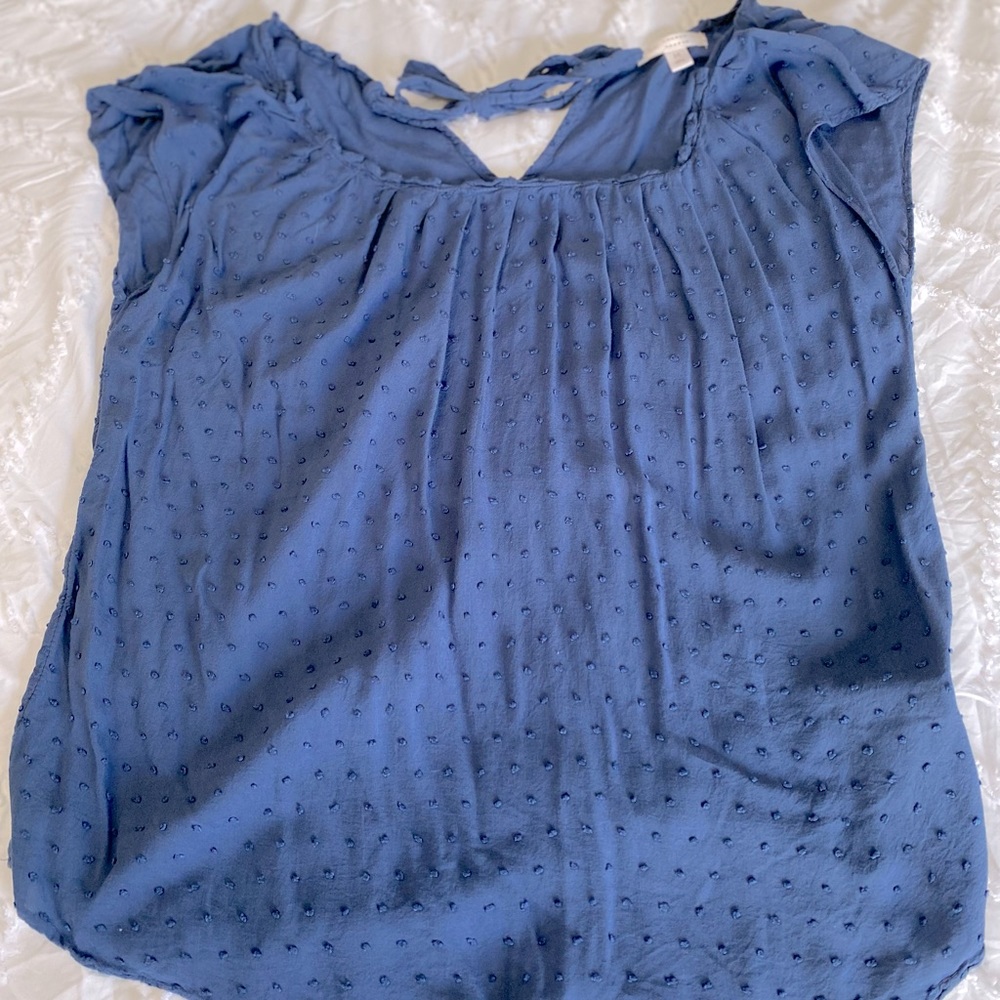 Super soft blue top